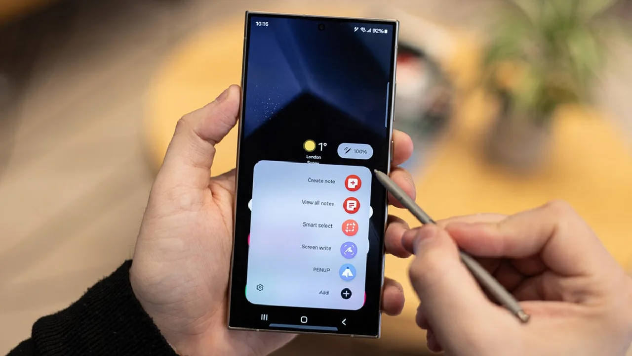 Samsung Galaxy S24 Seri Ekran